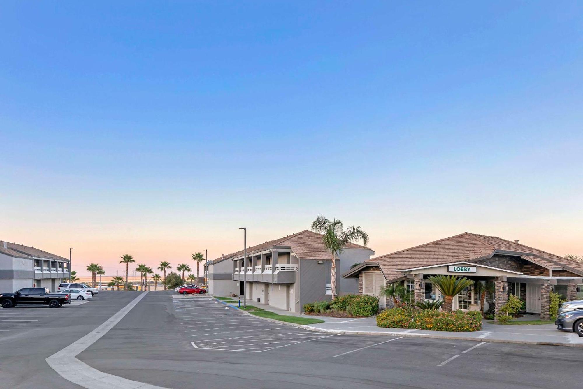 Quality Inn Kettleman City Near Hwy 41 Extérieur photo